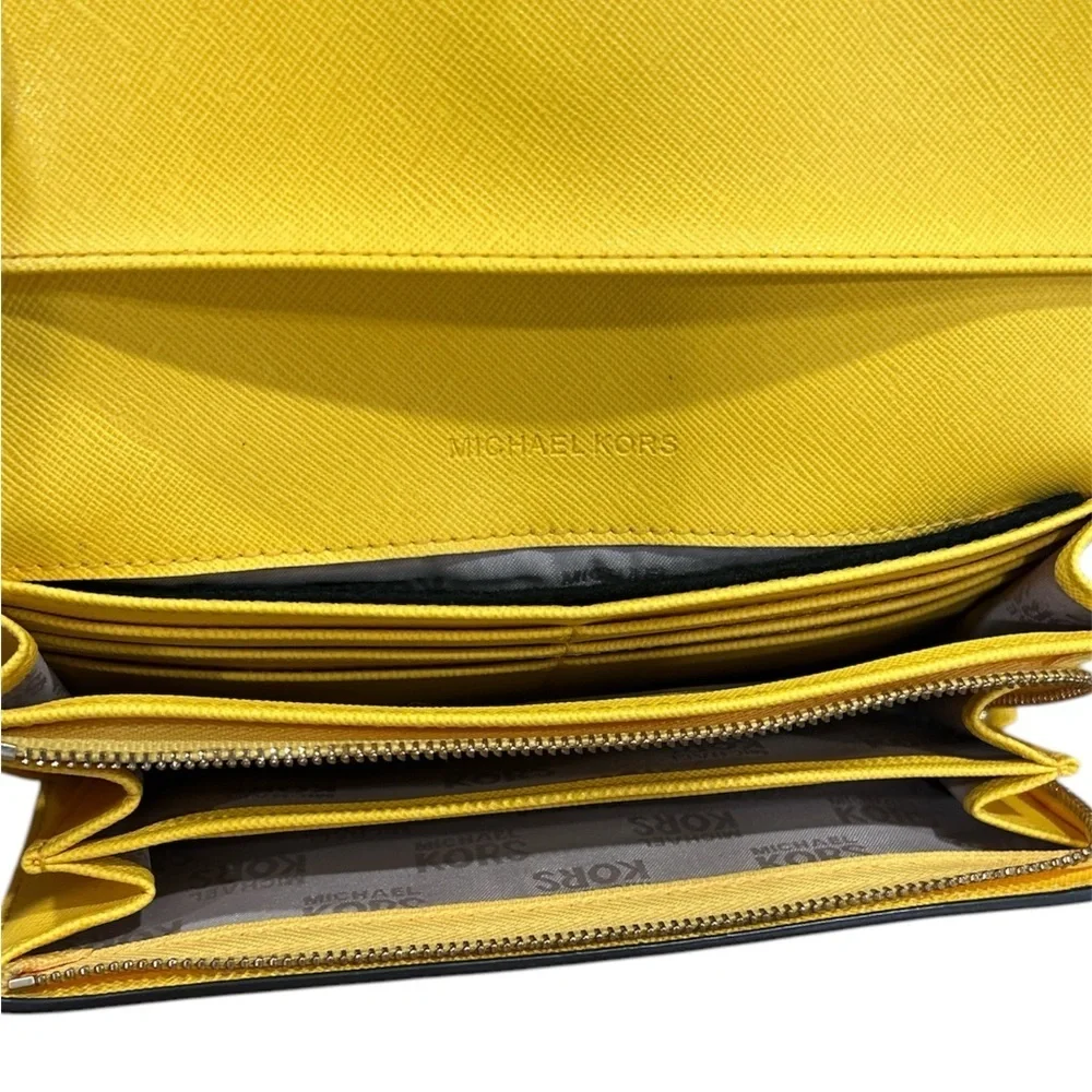 Michael Kors Women’s Fulton Flap Continental Wallet Clutch